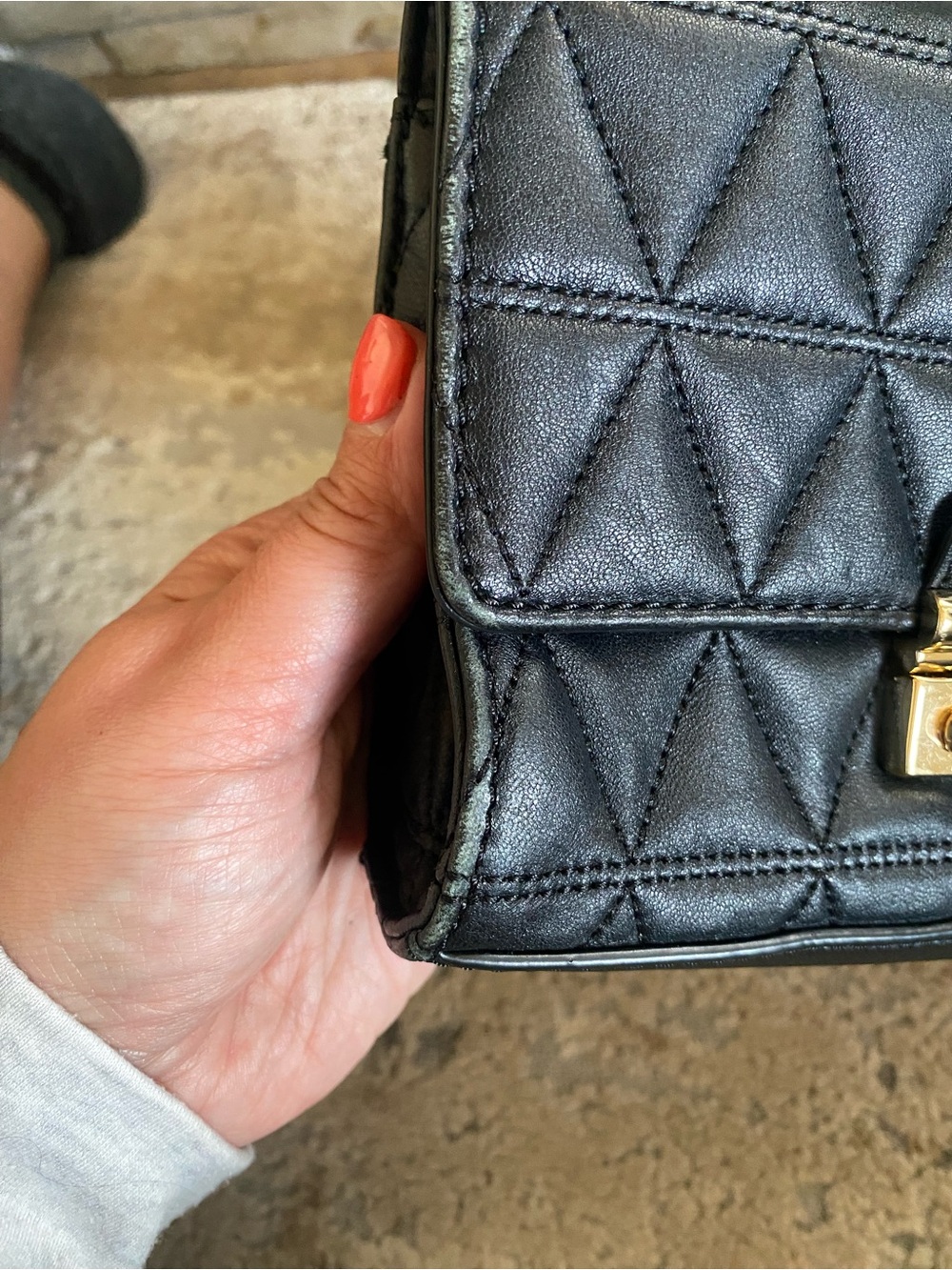 Michael Kors Black Quilted Leather Clutch Purse Handbag Bag with Gold-Tone Lock - Picture 8 of 12